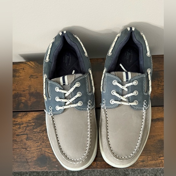 Men's Bass Gray and Navy Boat Shoes - Picture 4 of 8